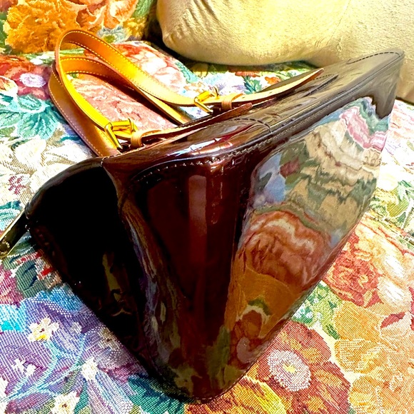 WOW POSHMARK Louis Vuitton Monogram Vernis Rosewood Avenue Patent Handbag Tote - Picture 14 of 16